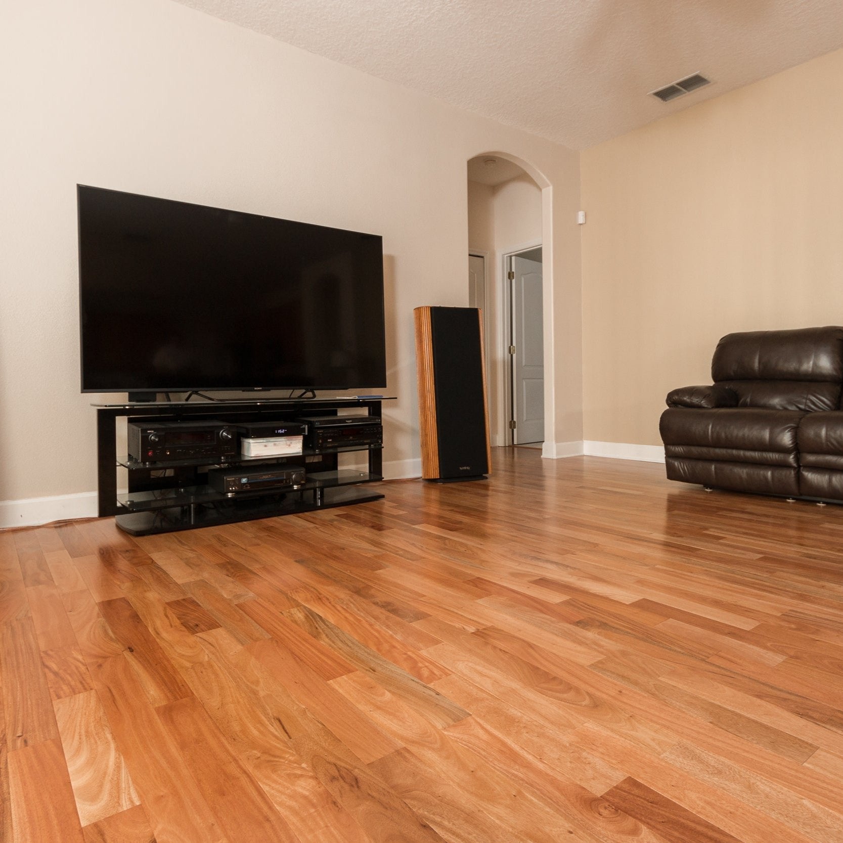 Pre - Finished Solid Amendoim Clear Grade - Pro Hardwood