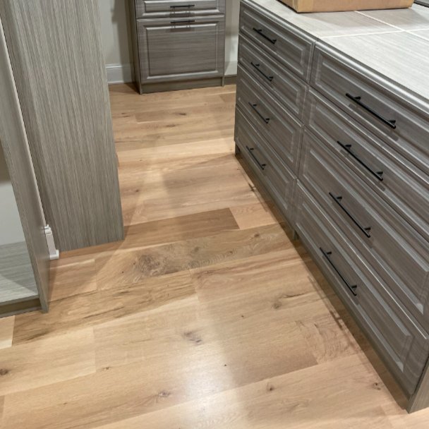 Unfinished Solid White Oak Plain Sawn Character - Pro Hardwood